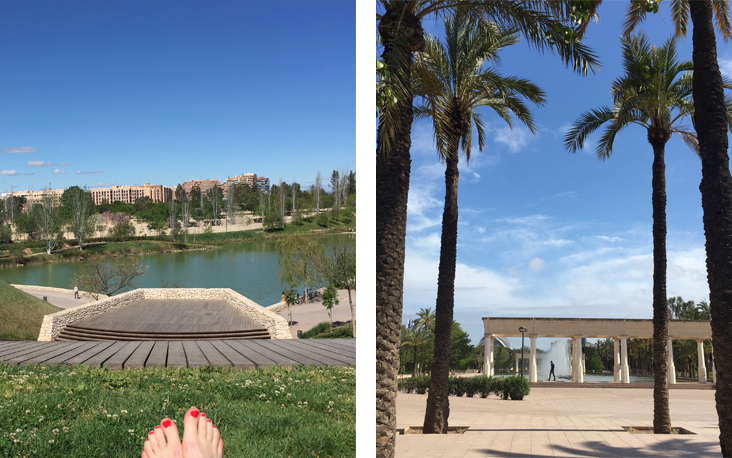 Cliche voetenfoto in het prachtige 9 km lange Turia park in Valencia